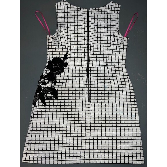 Betsey Johnson Women's Floral-Applique Sheath Dress (14,  Ivory/Black) - Picture 4 of 8
